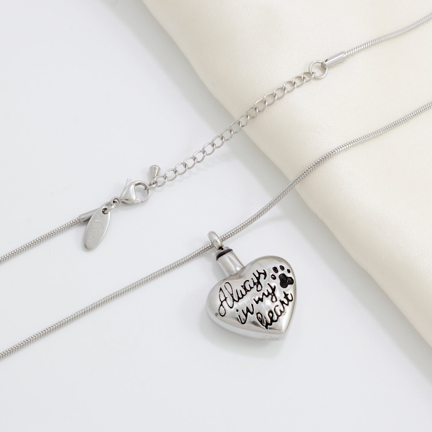 The best memory of your Loyal Friend Heart Memorial Necklace