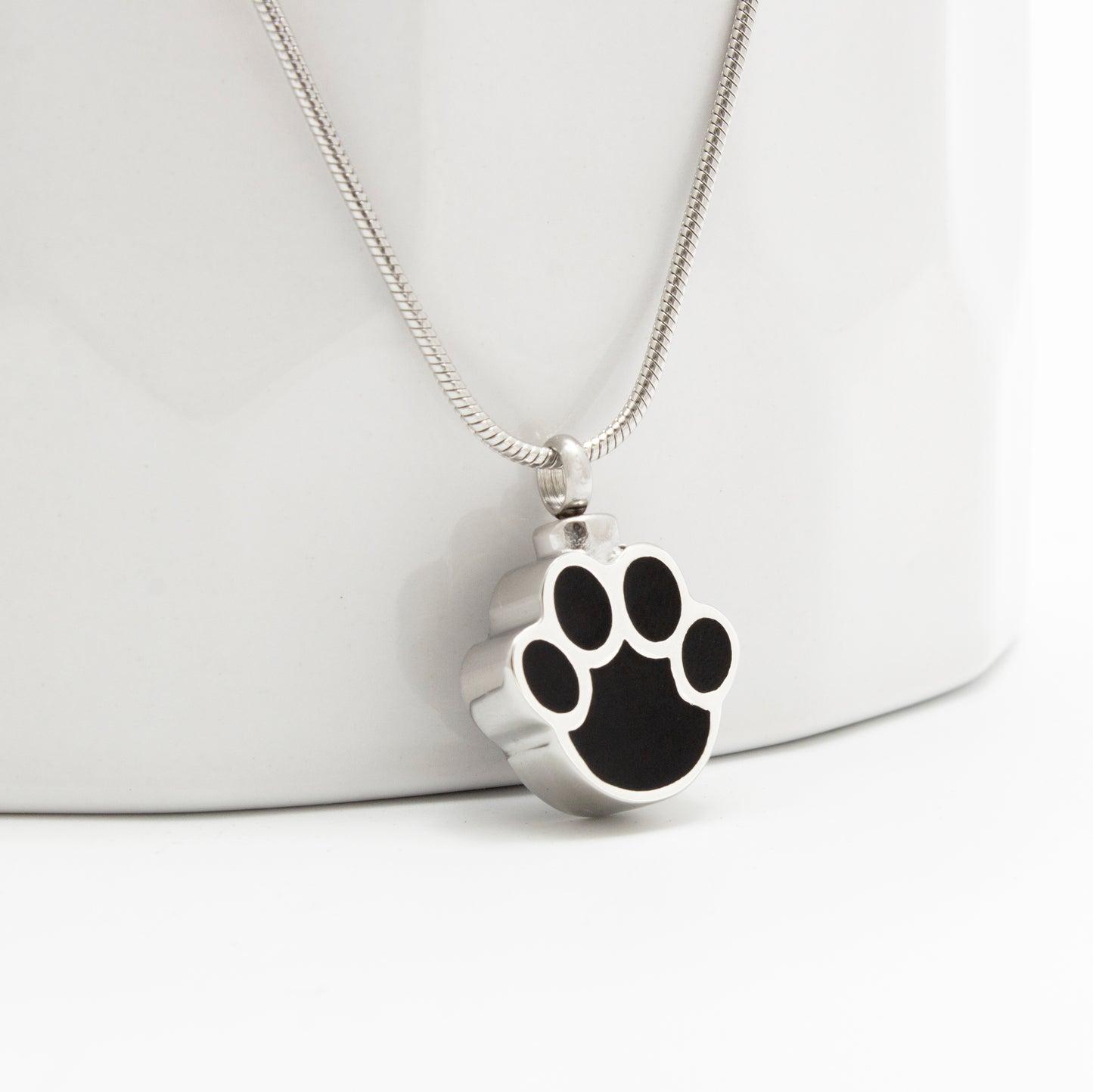 The best memory of your Loyal Dog Paw Heart Memorial Necklace