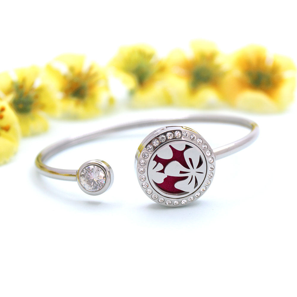 Flower Aromatherapy Twistable Bangle